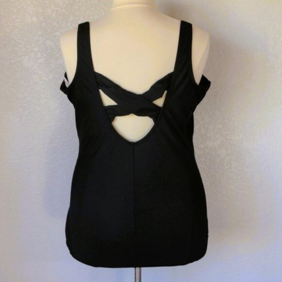 Lands' End 24W SlenderSuit Carmela Tummy Control Chlorine Resistant Scoop Neck - Picture 5 of 7